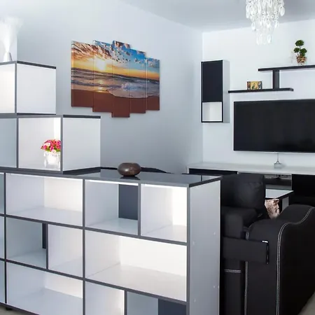 Apartamento Apartament Black&white 5 *