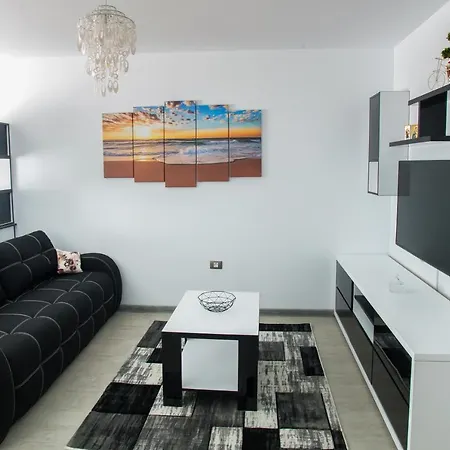 Apartament Black&white 5 *