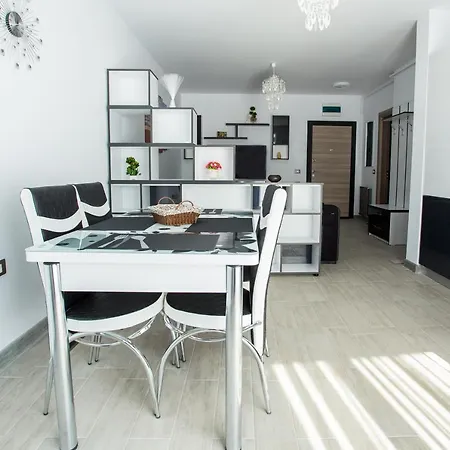 Apartament Black&white 5