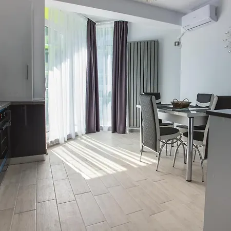 Apartament Black&white 5